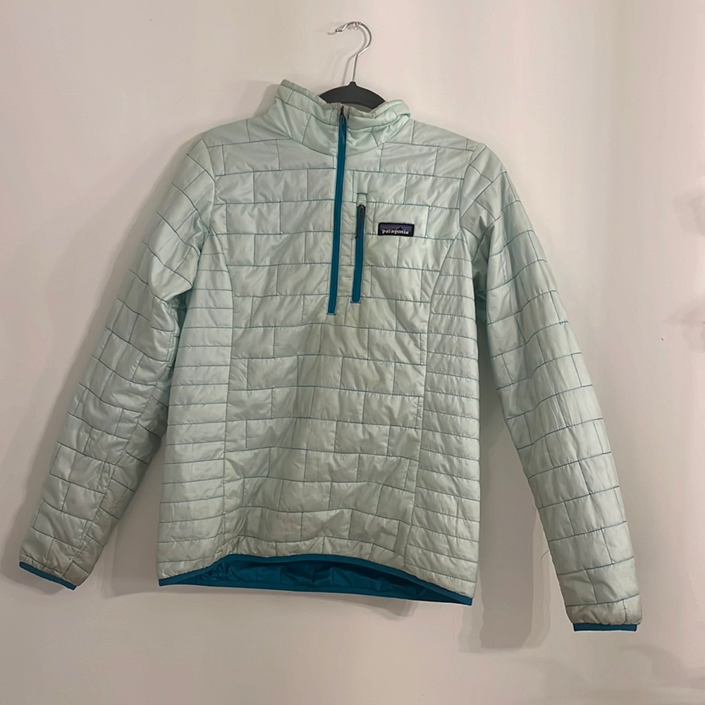 Patagonia quarter zip puffy jacket